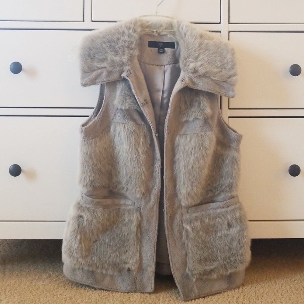 Rachel Zoe Luxe Gray Faux Fur Vest